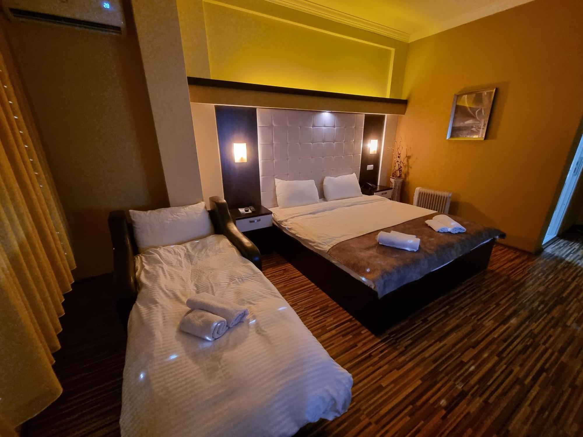 Hotel Albes Prizren Exterior photo