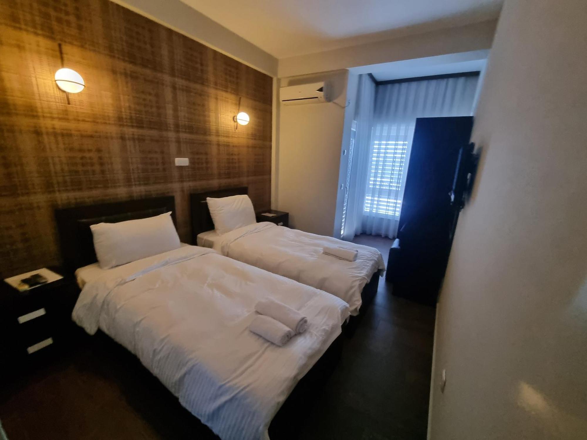 Hotel Albes Prizren Exterior photo