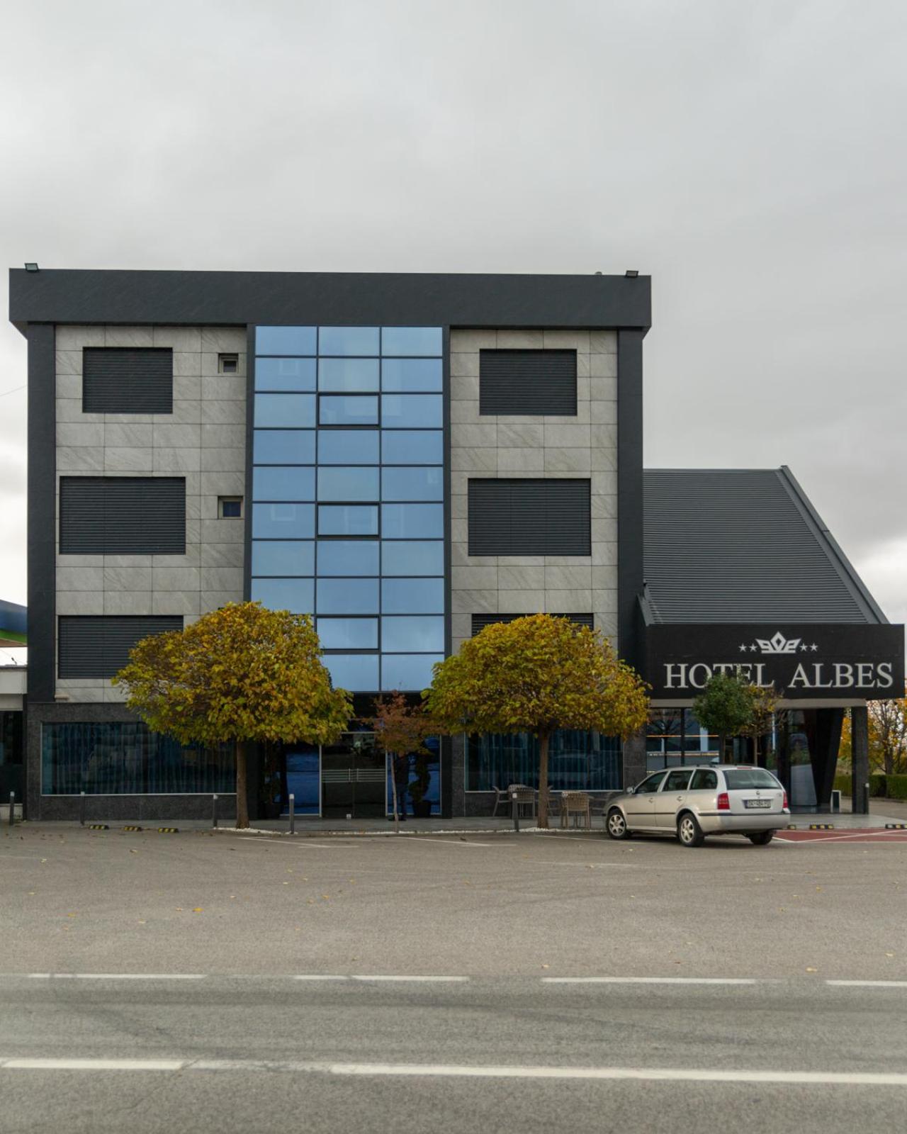 Hotel Albes Prizren Exterior photo